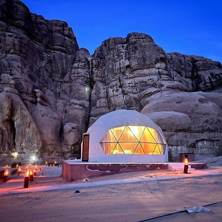 Scarlet Luxury Camp وادي رم المظهر الخارجي الصورة