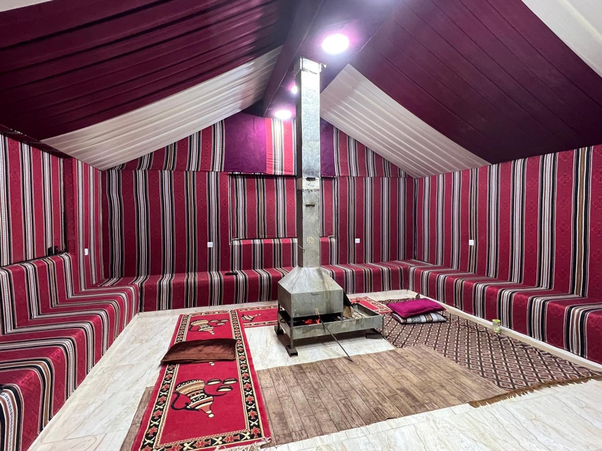 Scarlet Luxury Camp وادي رم المظهر الخارجي الصورة