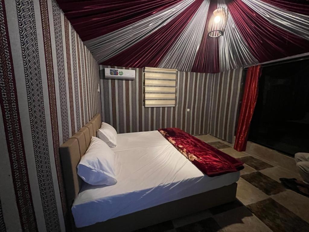 Scarlet Luxury Camp وادي رم المظهر الخارجي الصورة