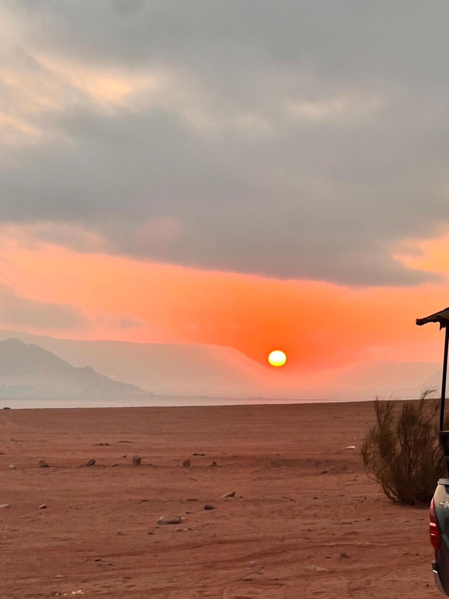 Scarlet Luxury Camp وادي رم المظهر الخارجي الصورة