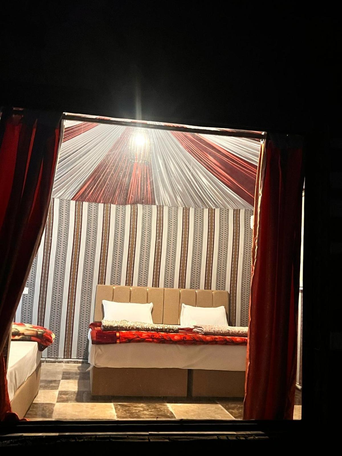 Scarlet Luxury Camp وادي رم المظهر الخارجي الصورة