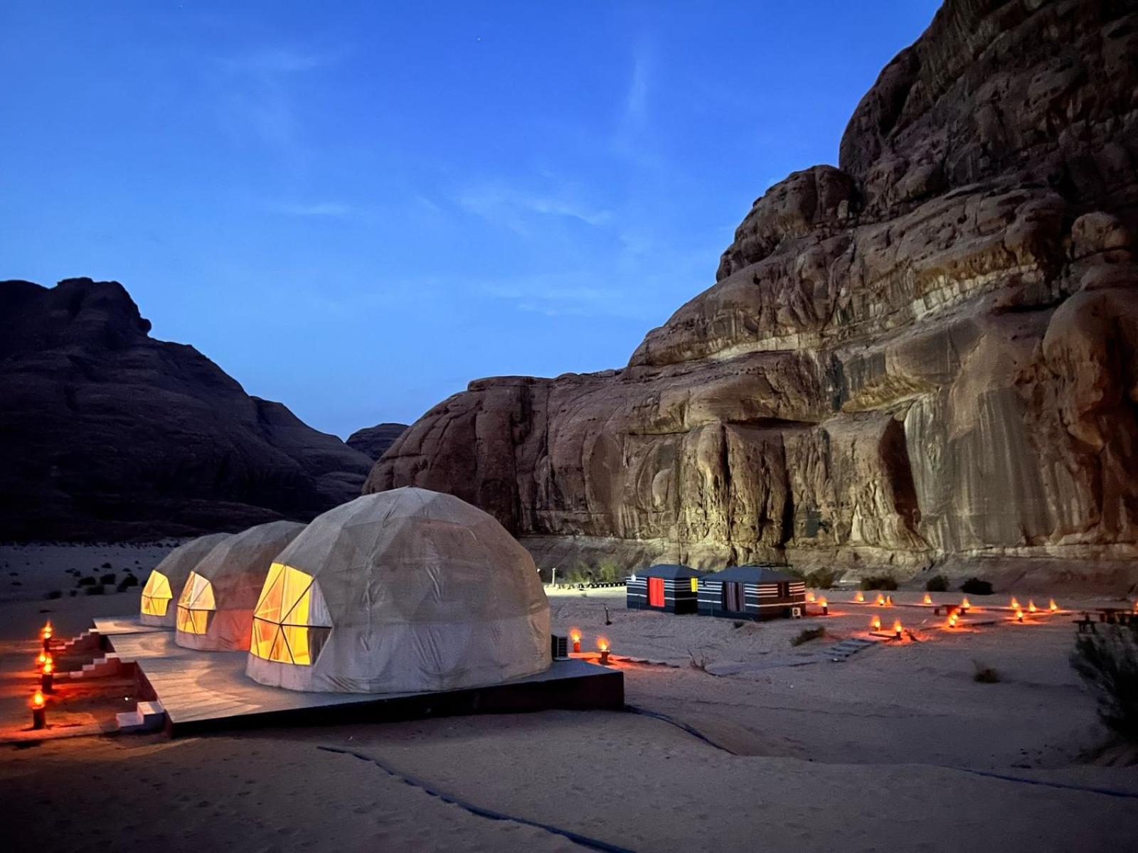 Scarlet Luxury Camp وادي رم المظهر الخارجي الصورة